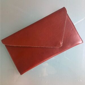Nisolo Luisa Clutch in Brown Rosewood